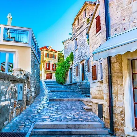Villa Rasotica *